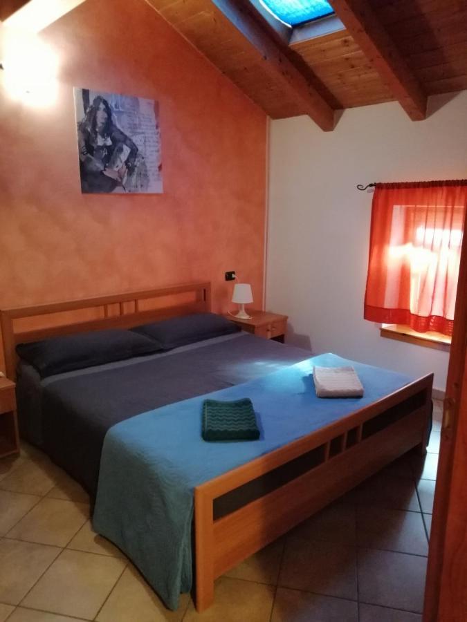 Casa Vacanze Ca' Manara Apartman Stazzona Kültér fotó